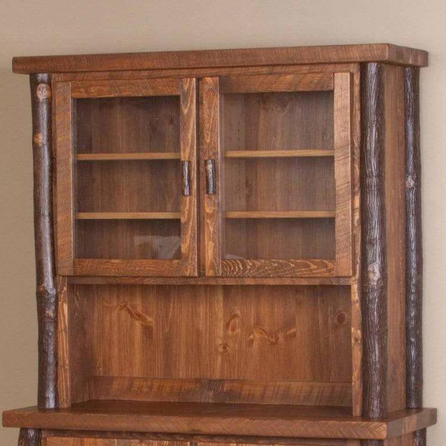 Viking Log Sawtooth Hickory Buffet & Hutch