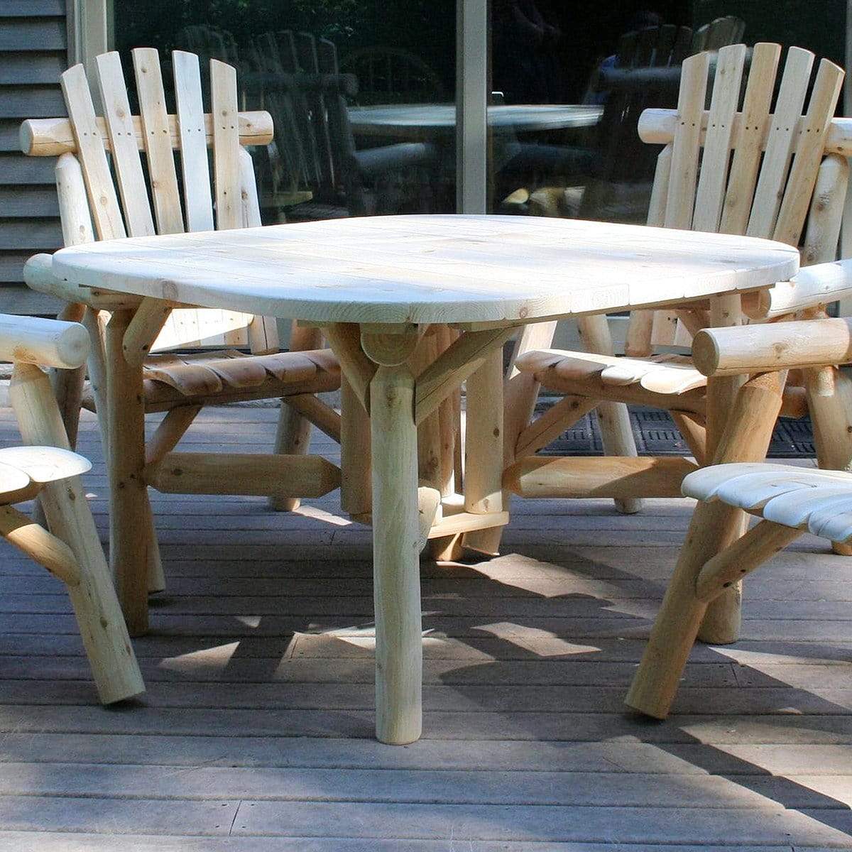Lakeland Mills Cedar Log Outdoor Dining Set mit 4 Stühlen