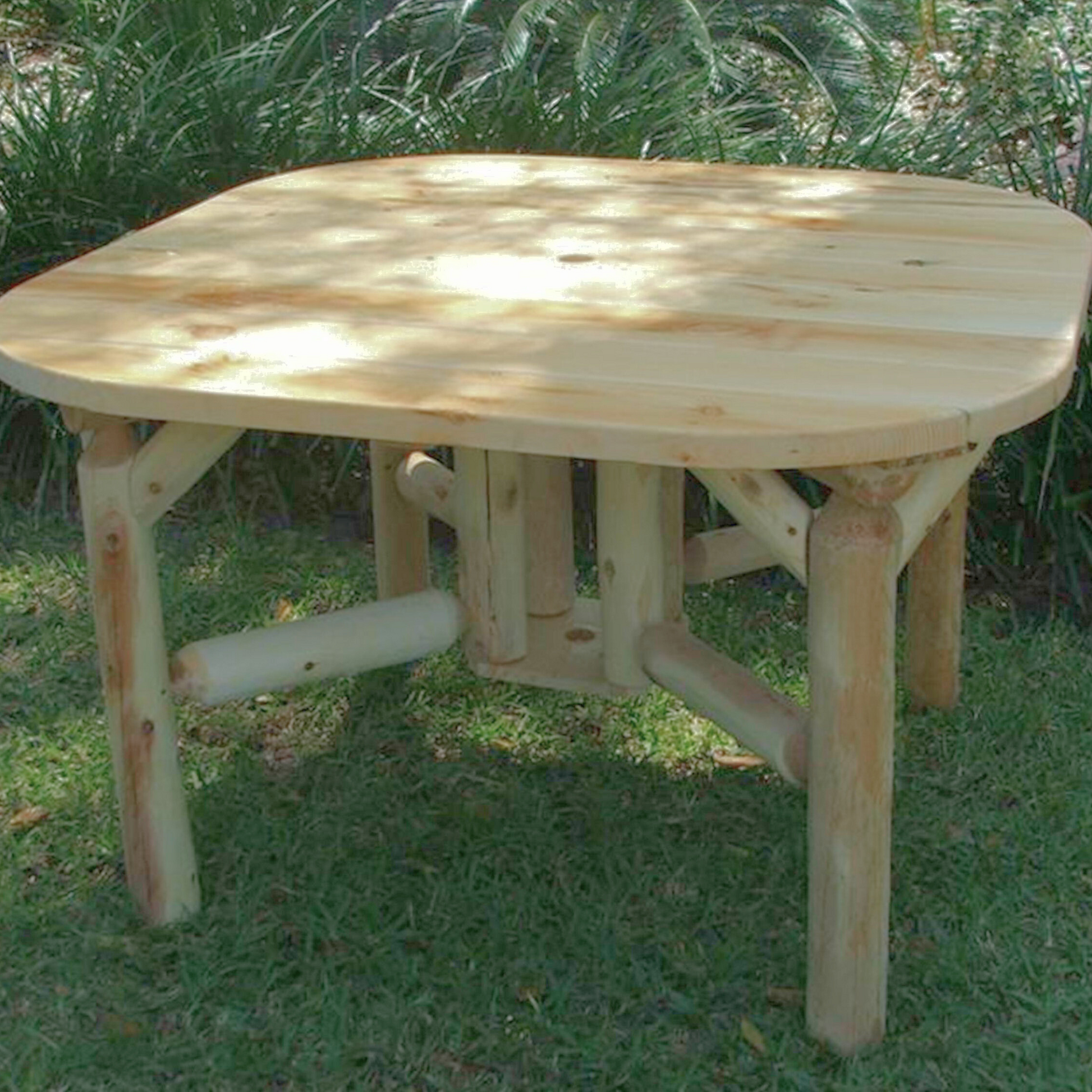 Lakeland Mills Cedar Log Outdoor-Esstisch