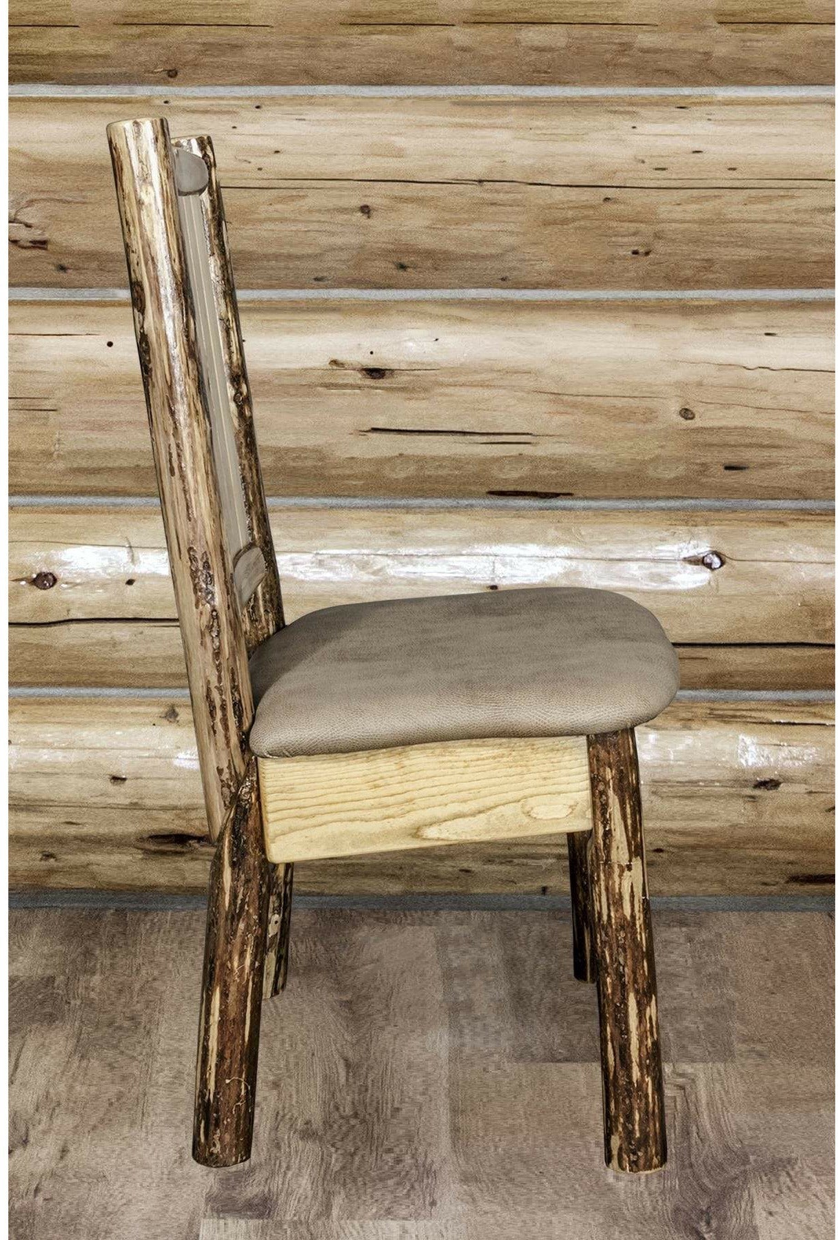 Montana Woodworks Glacier Country Kollektion Seitenstuhl Buckskin Polsterung mit Lasergravur Design