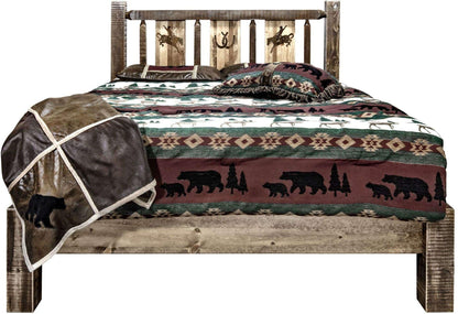 Montana Woodworks Homestead Kollektion California King Plattformbett mit Lasergravur Design - Flecken & Klare Lacquer Finish