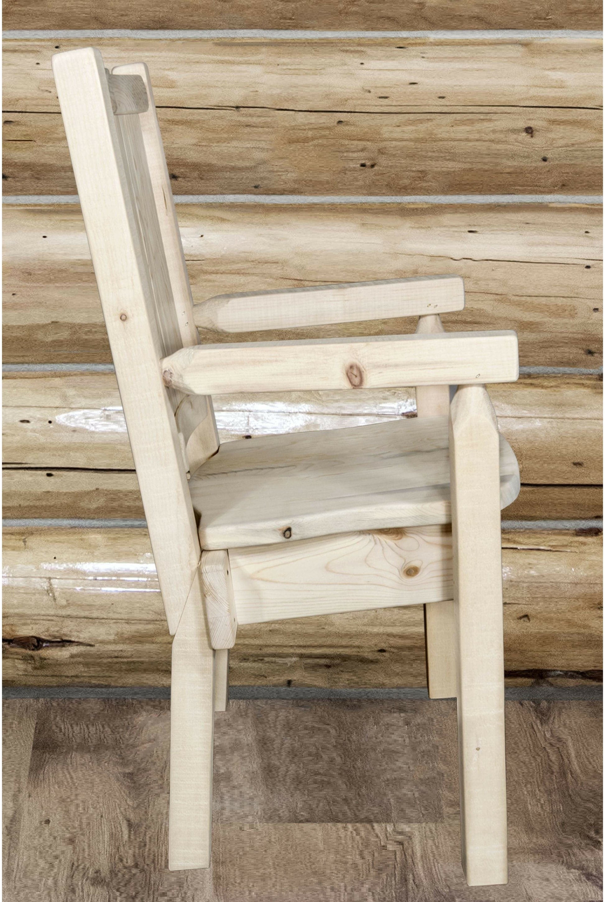 Montana Woodworks Homestead Kollektion Kapitänsstuhl mit Lasergravur Design - Klarer Lacquer Finish