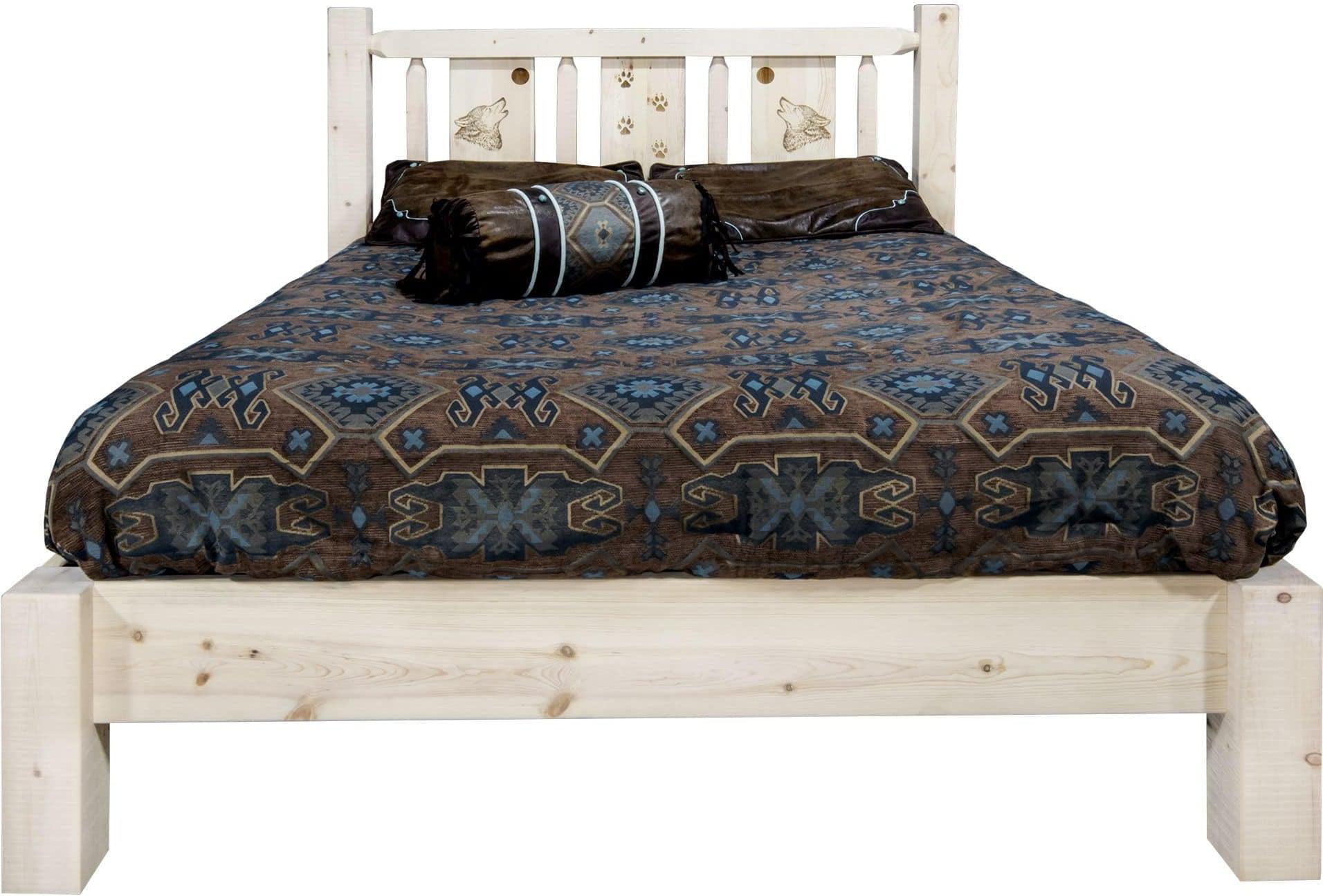 Montana Woodworks Homestead Kollektion King Platform Bett mit Lasergravur Design - Bereit zum Abschluss