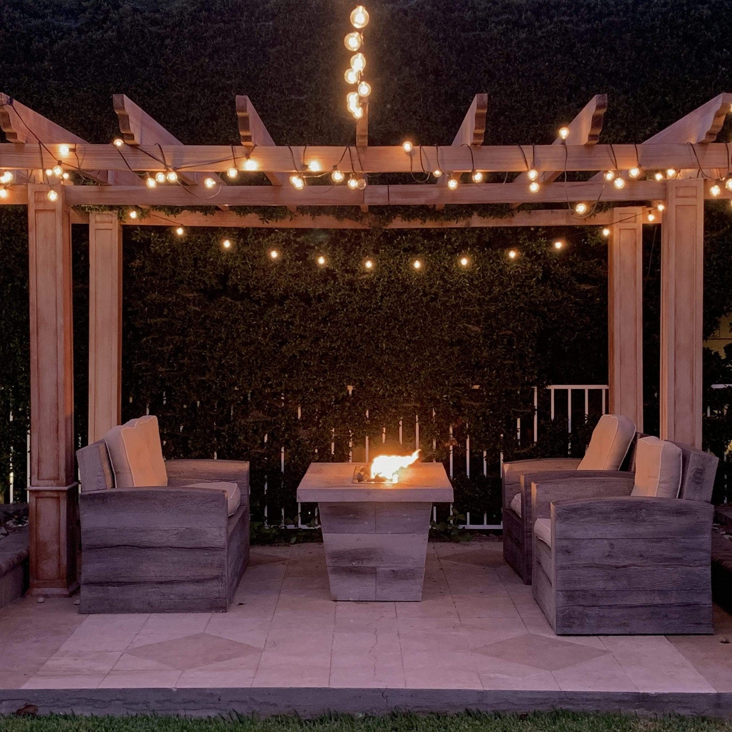 DIE AUSSENSTELLE PLUS Carson Wood Grain Fire Pit
