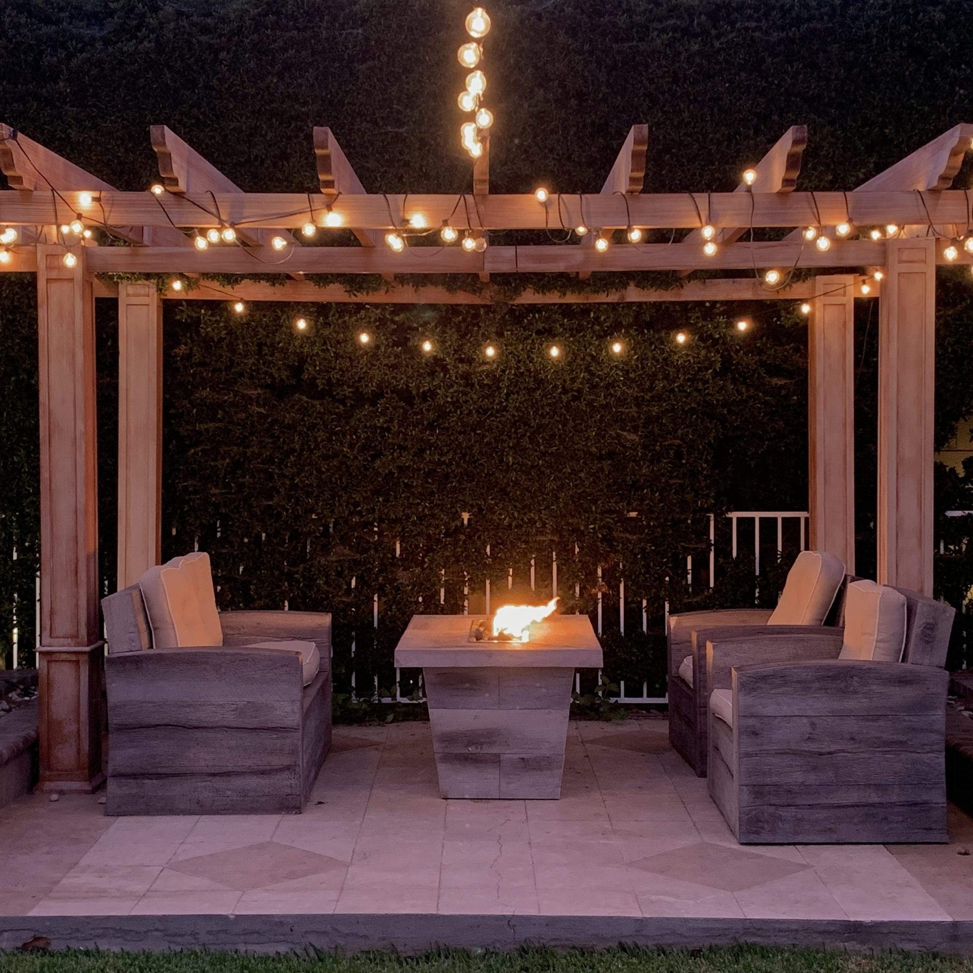 DIE AUSSENSTELLE PLUS Carson Wood Grain Fire Pit