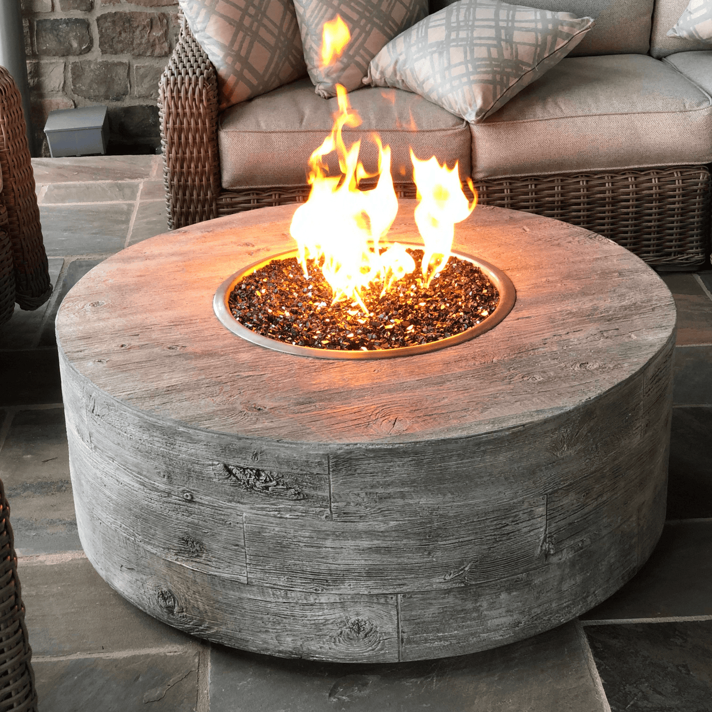 DIE AUSSERHALB PLUS Sequoia Wood Grain Fire Pit
