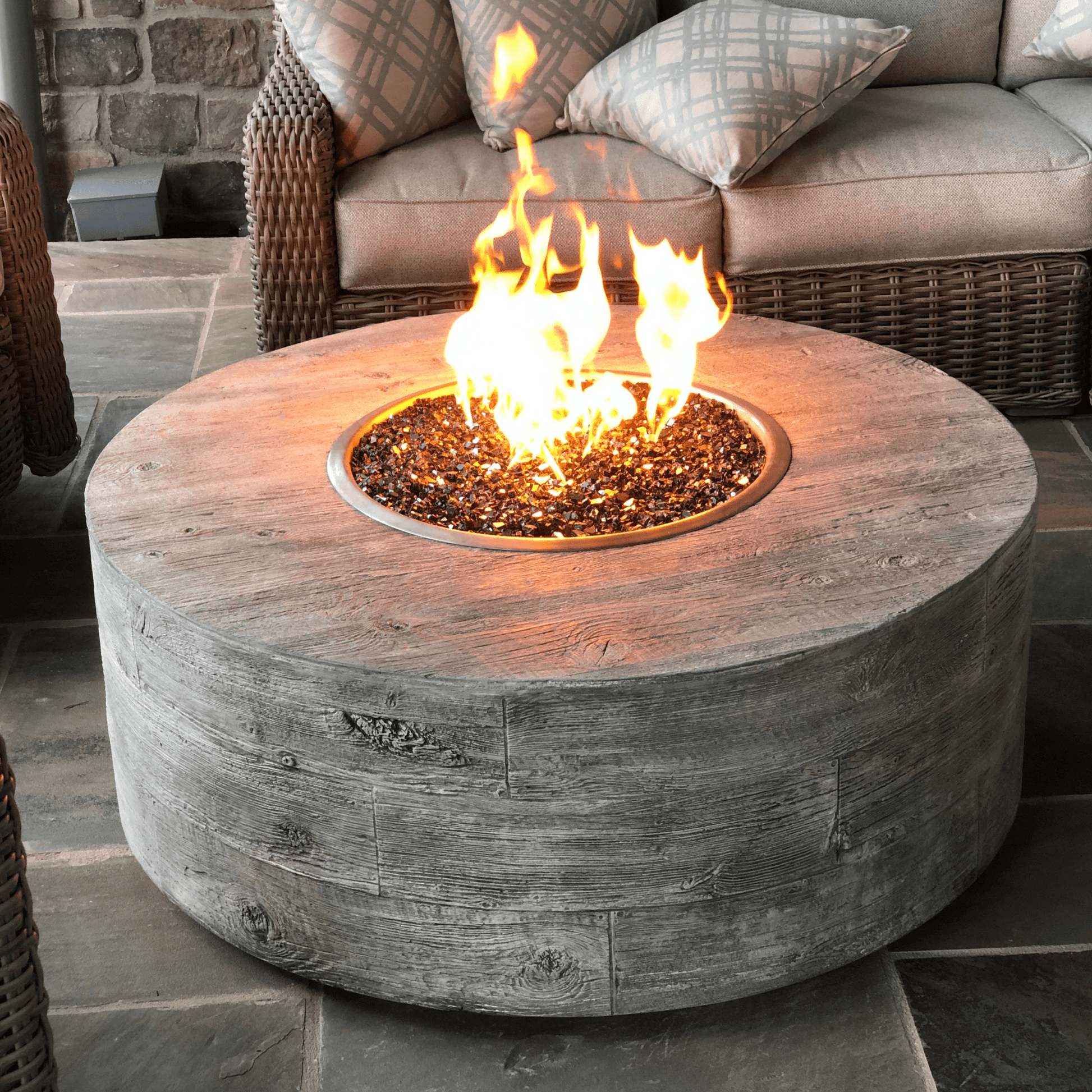 DIE AUSSERHALB PLUS Sequoia Wood Grain Fire Pit